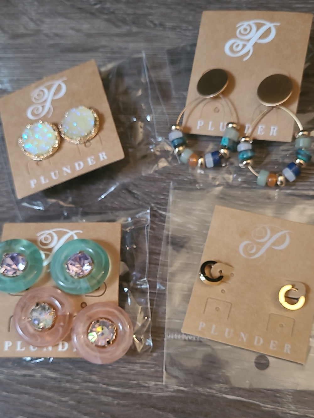 Plunder 4 Pairs of Earrings